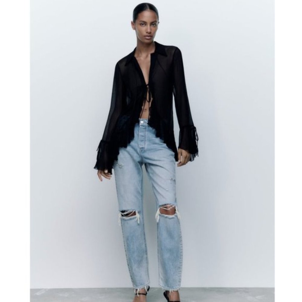 NWOT THE RELAXED SLIM BOYFRIEND JEANS